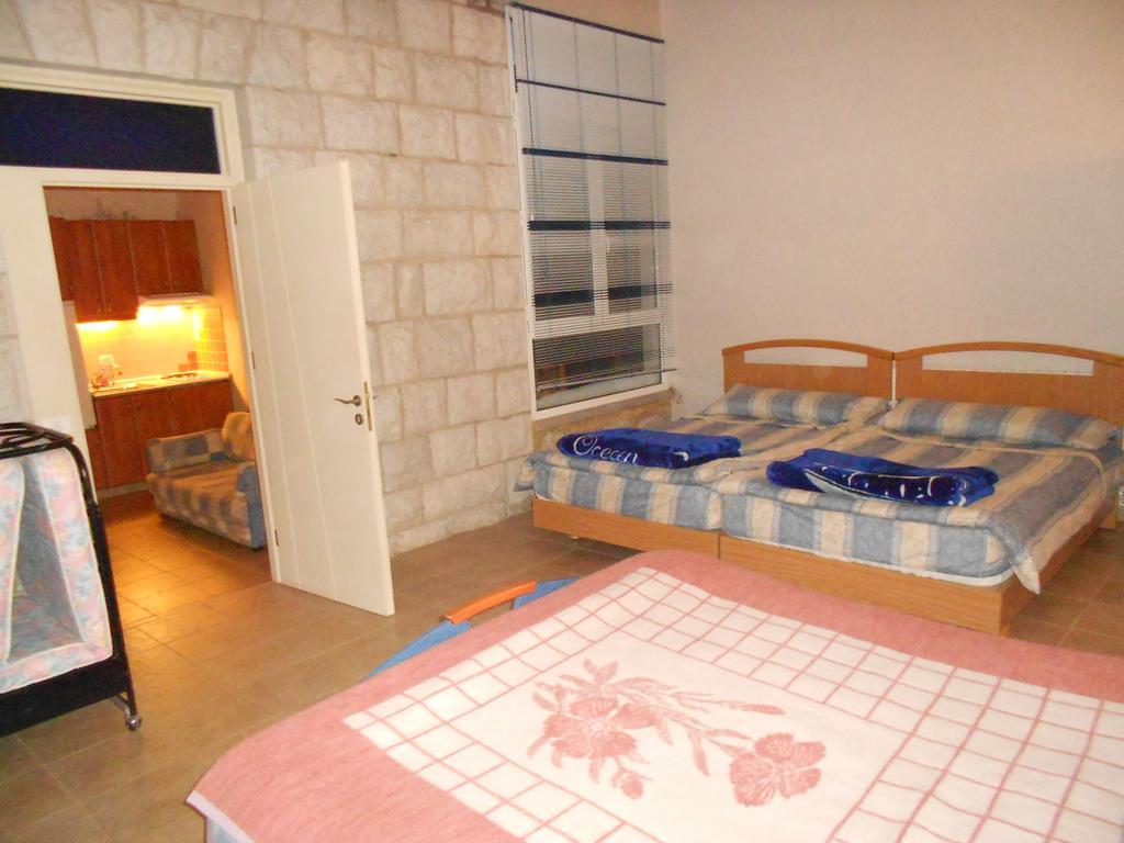Bauhaus Chalets Apartment Bcharré 部屋 写真